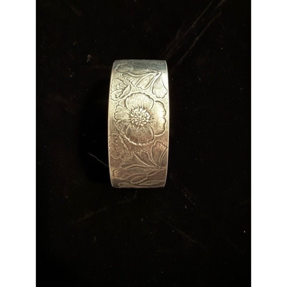 Vintage Salisbury Pewter August Poppy Flower of the Month cuff bracelet